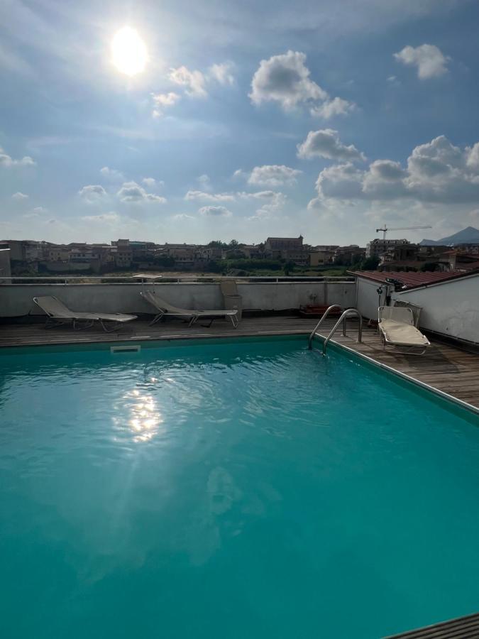 Amala, Luxury Pool Loft Apartment San Nicola La Strada Екстериор снимка